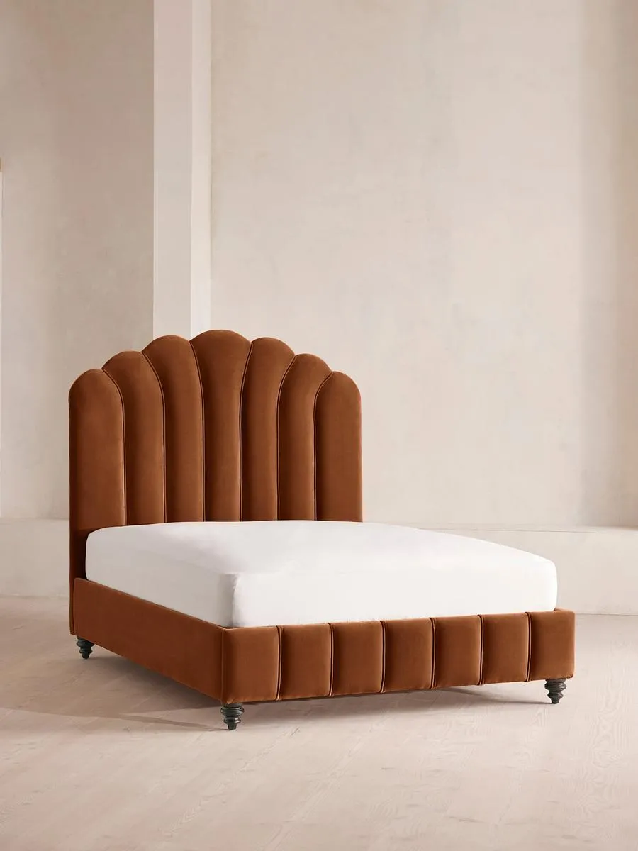 Manette Bed, Emperor, Velvet, Cinnamon