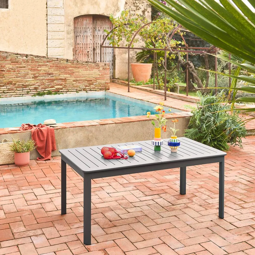 sweeek 8-seater extendable aluminium garden table in Dark Grey 3