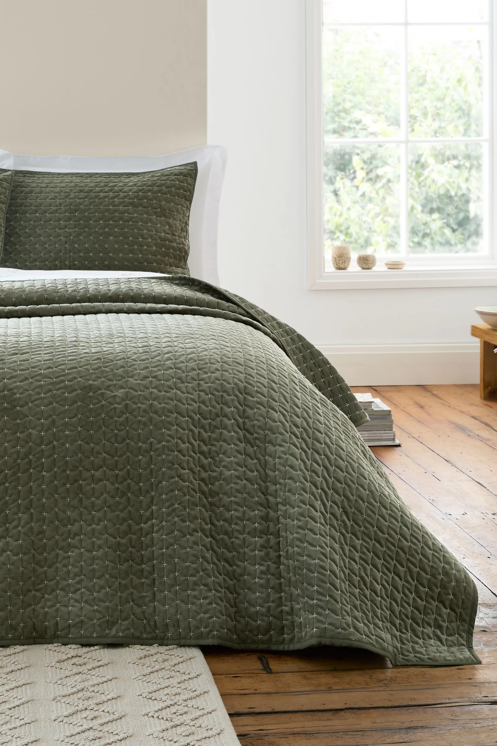 Bianca 'Attica Velvet' Embroidered Bedspread in Green