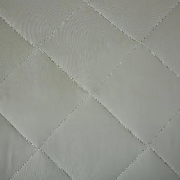 Helston Quilted Bedspread 2