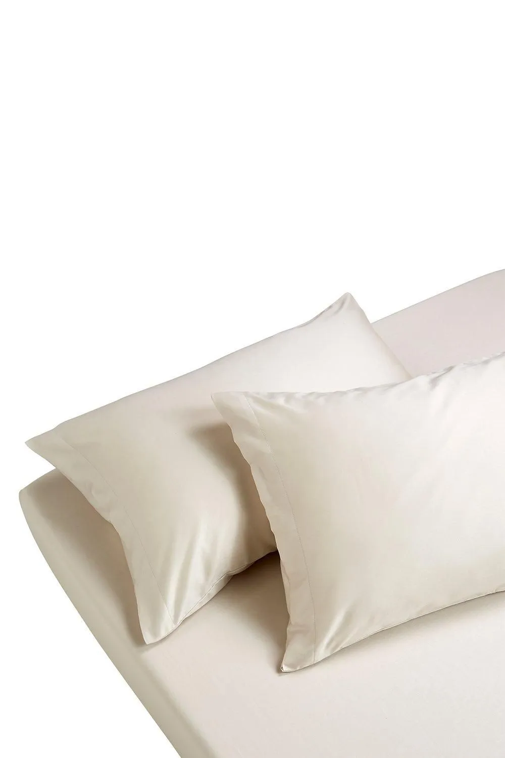 CHRISTY 400TC Luxury Cotton Sateen Plain Dye King Pillowcases Pair in Cream 2