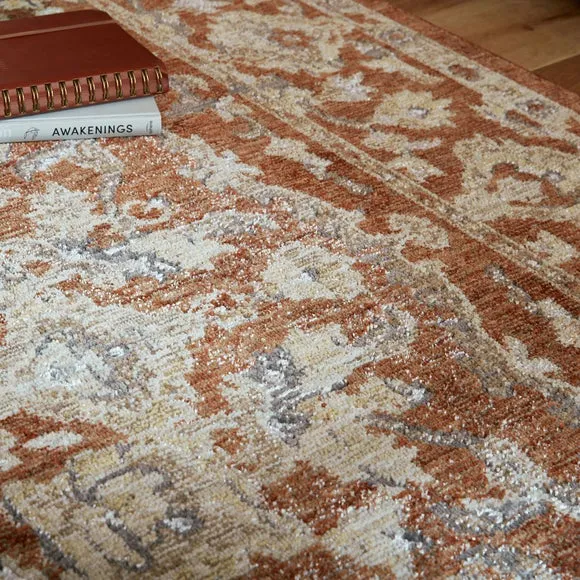 Marisa Traditional Rug 6