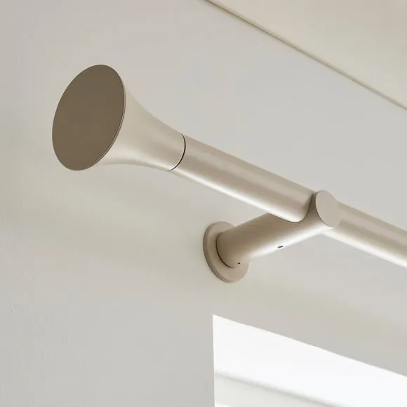 Flush Trumpet Fixed Metal Curtain Pole with Rings 1