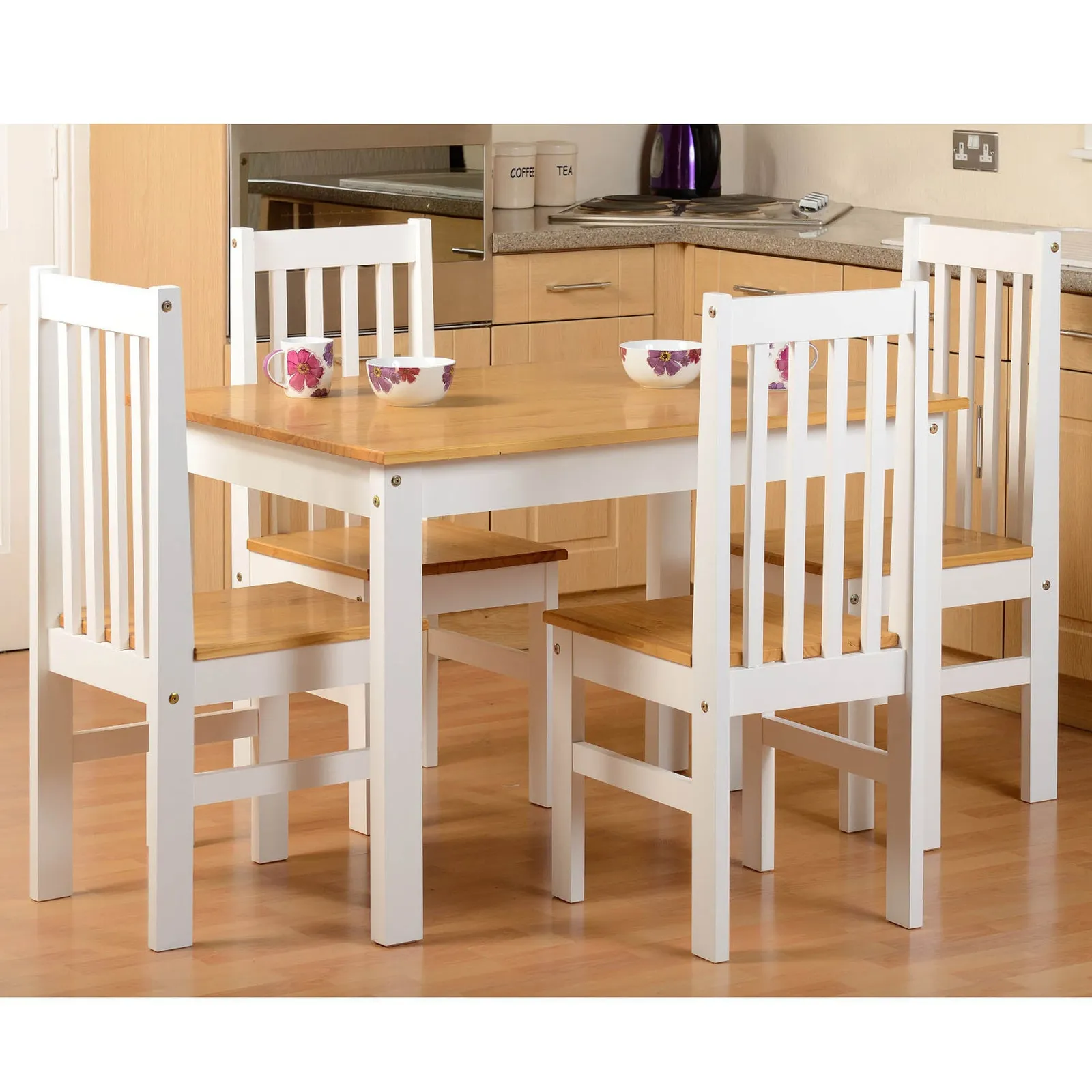 Ludlow 4 Seater Rectangular Dining Table with 4 Chairs, White