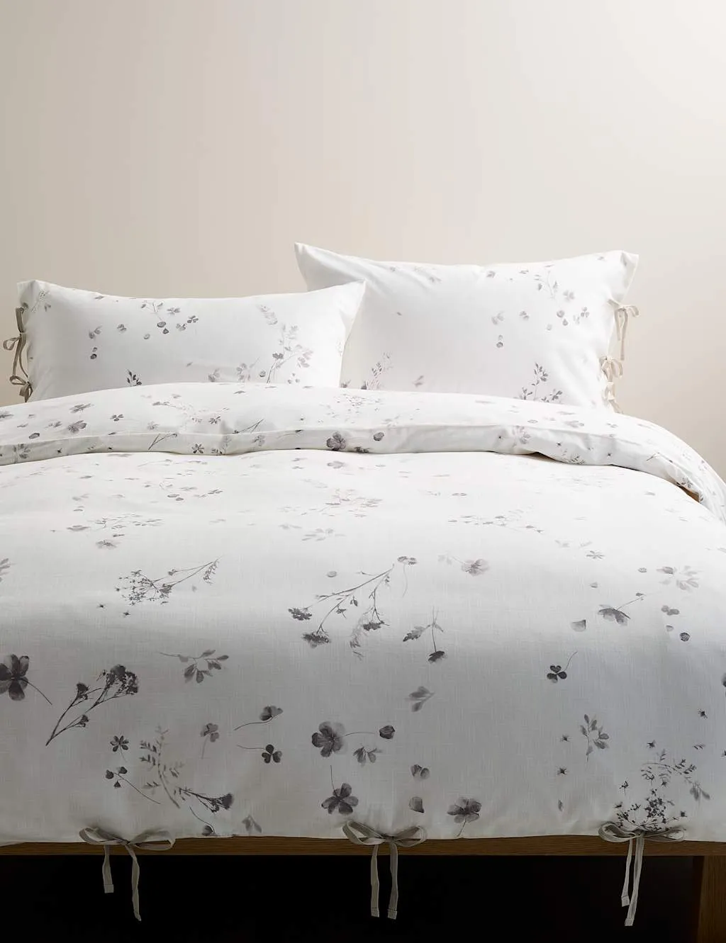 M&S Pure Cotton Pressed Floral Print Bedding Set Grey Mix