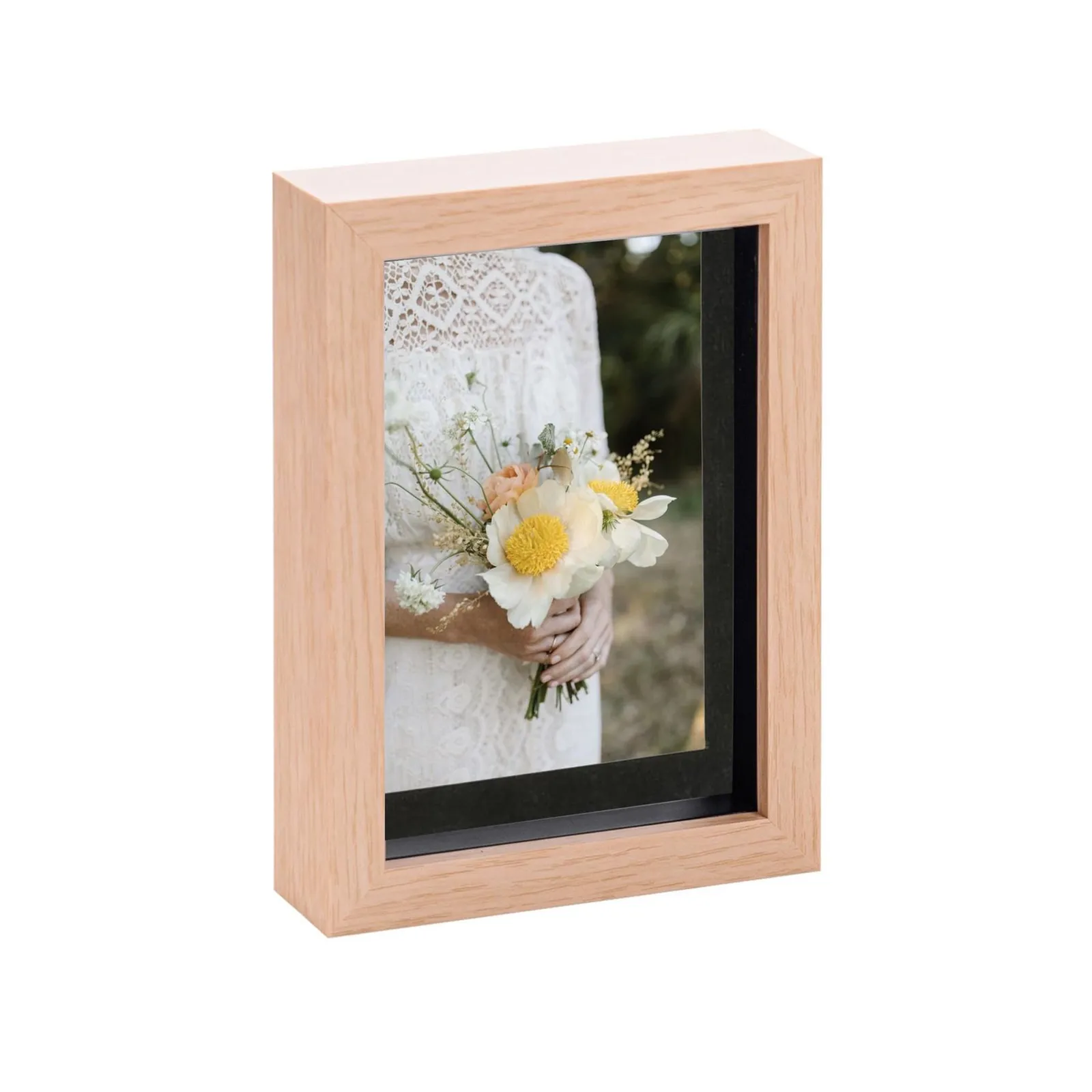Nicola Spring 3D Box Photo Frame - 5 x 7" with 4 x 6" Mount - Ivory Mount in Light Brown 1
