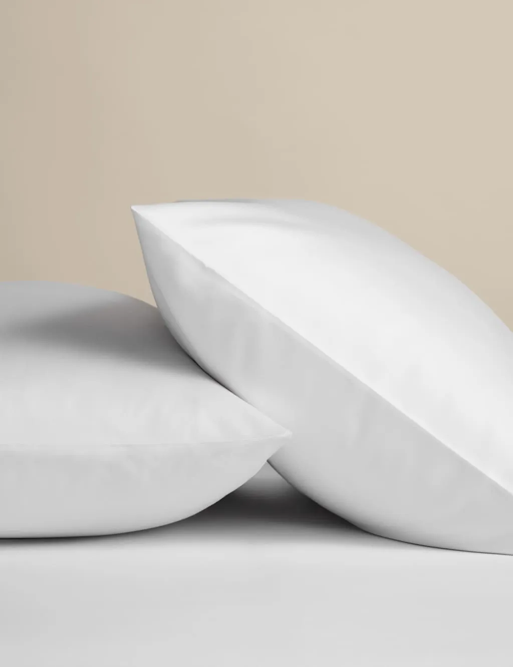 M&S 2 Pack Egyptian Cotton 400 Thread Count Silky Pillowcases White