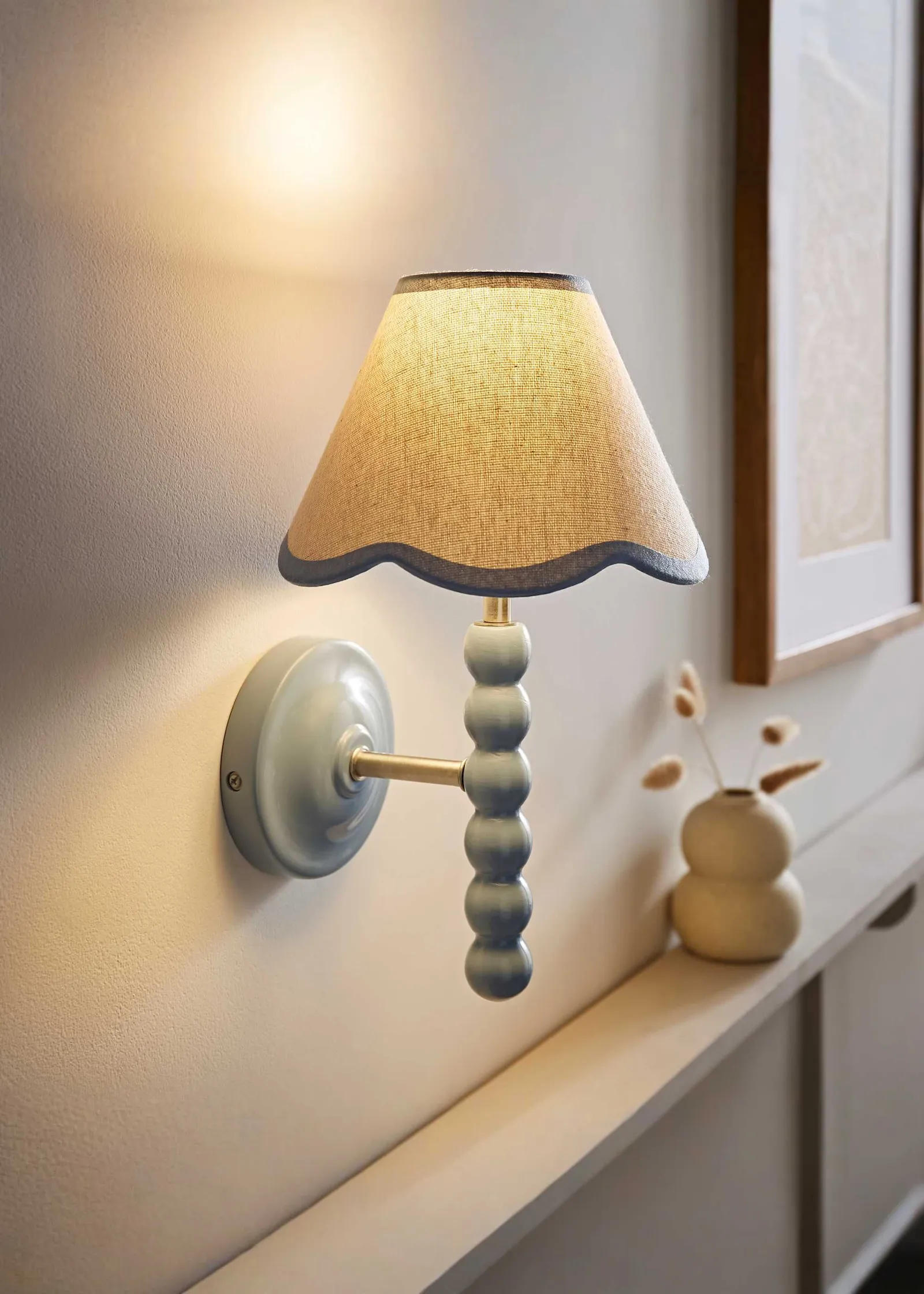 ValueLights Bobbins Powder Blue Bobble Wall Light & Linen Pastel Trim Lamp Shade in Pale Blue 1