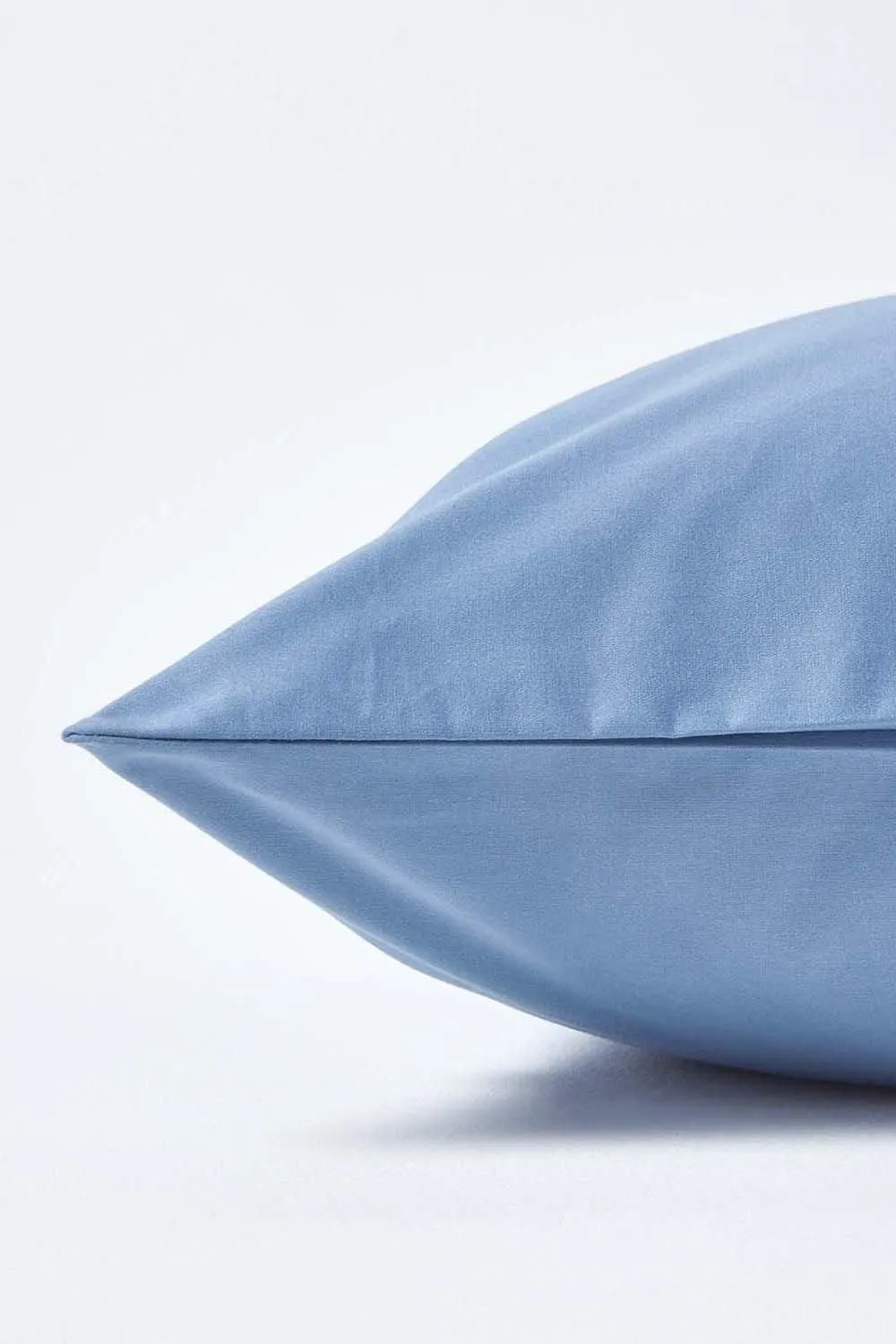 Homescapes Egyptian Cotton Housewife Pillowcase 1000 TC, King Size in Blue 2