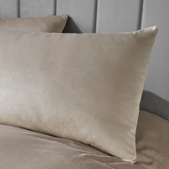 Laurence Llewelyn-Bowen Montrose Duvet Cover and Pillowcase Set 2
