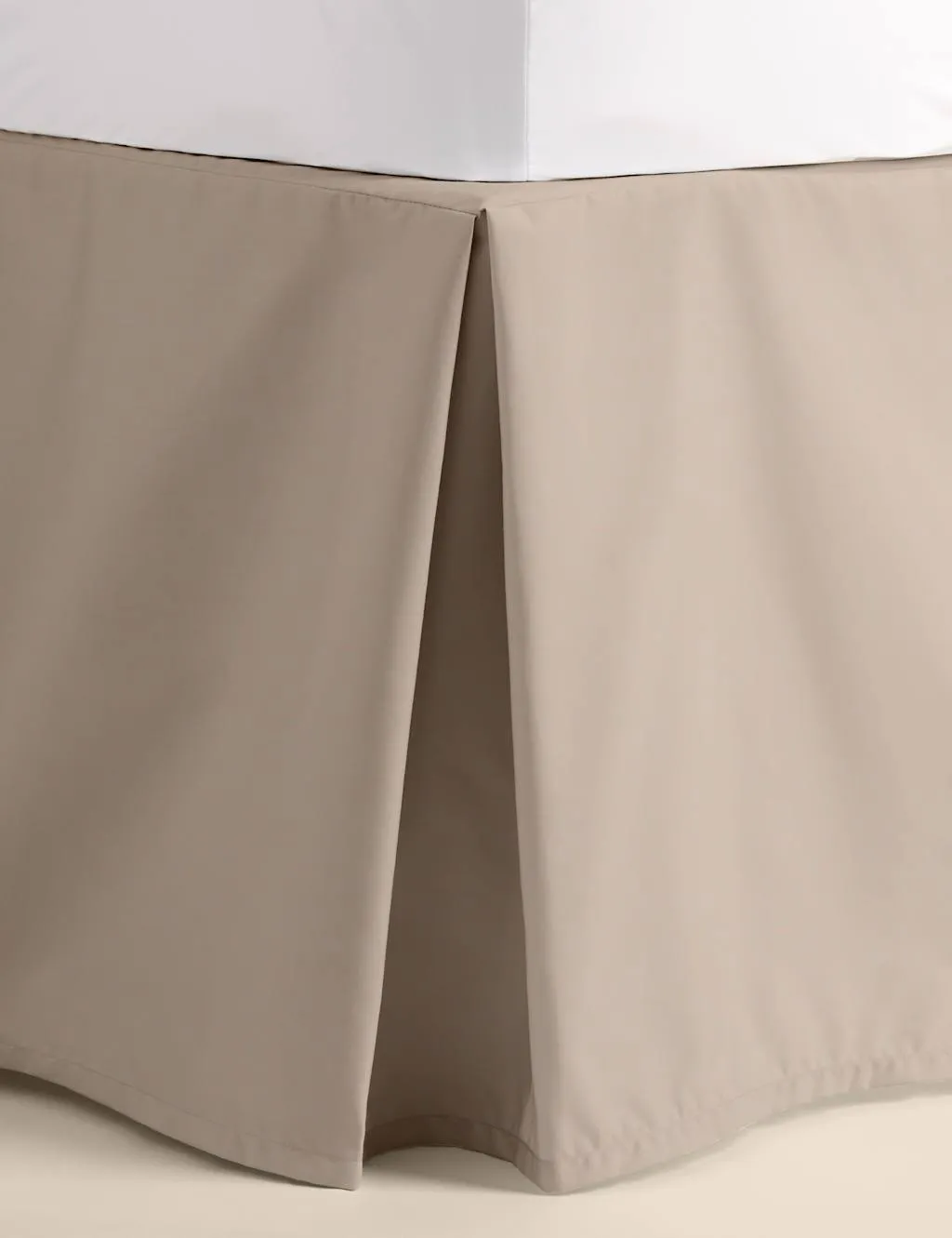 M&S Egyptian Cotton 230 Thread Count Crisp Valance Mink