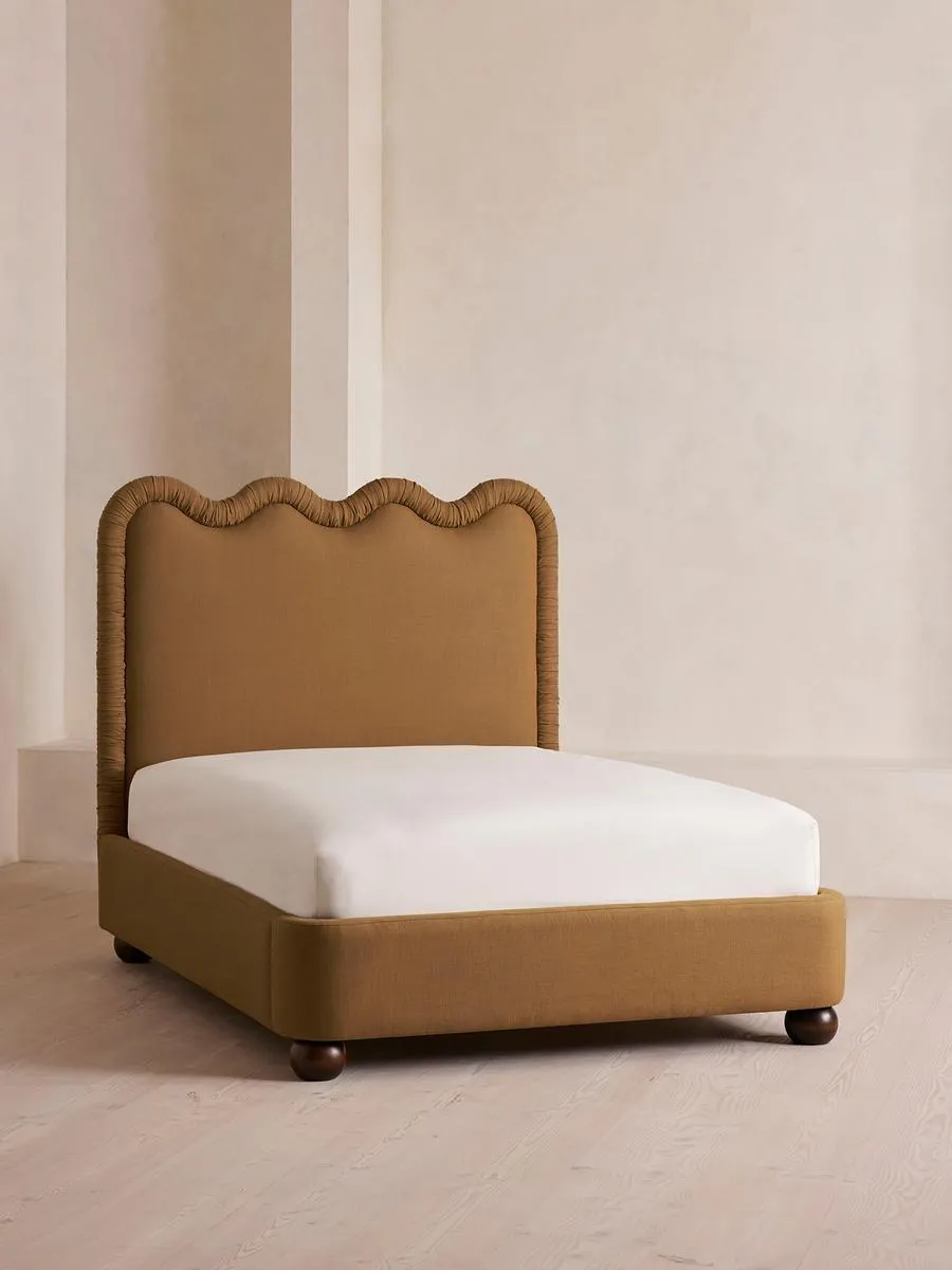 Tristan Bed, Emperor, Linen, Ochre