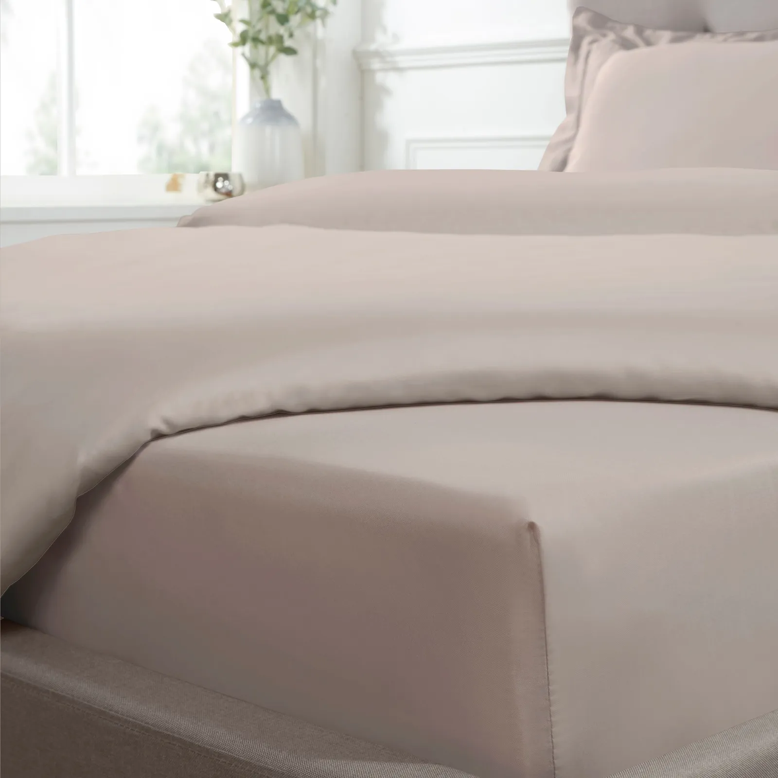 Smart Living Luxurious 300 Thread Count 100% Cotton Sateen Anti-Allergy Fitted Sheet in Beige 2