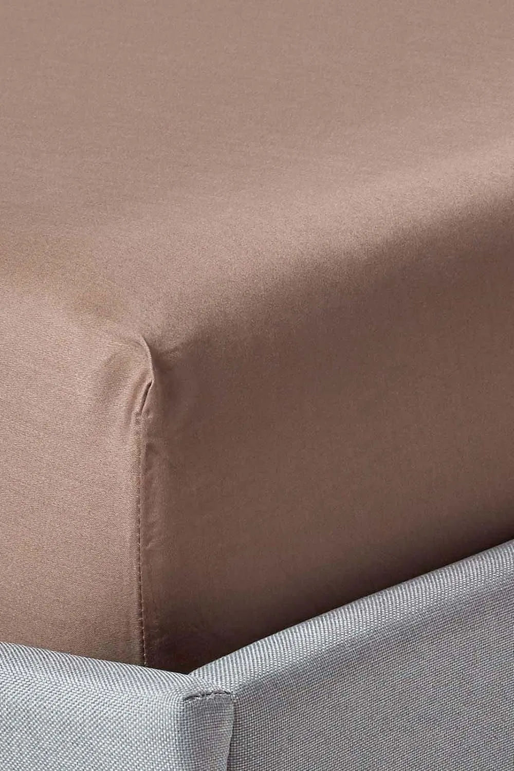 Homescapes Sateen Cotton Deep Fitted Sheet 18 inch 400 Thread Count in Brown 1