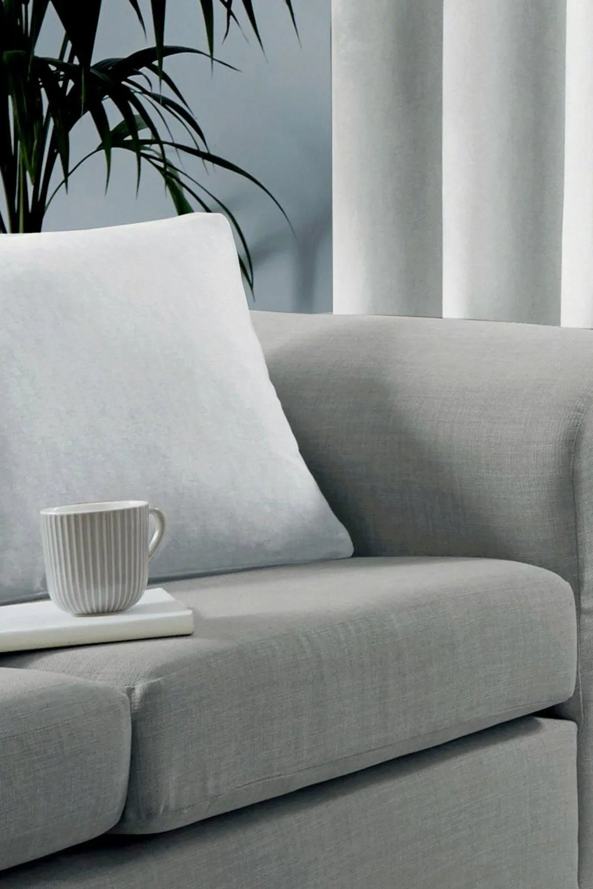 Fusion 'Sorbonne' Luxury Plain Dyed Filled Cushion 100% Cotton in White 1