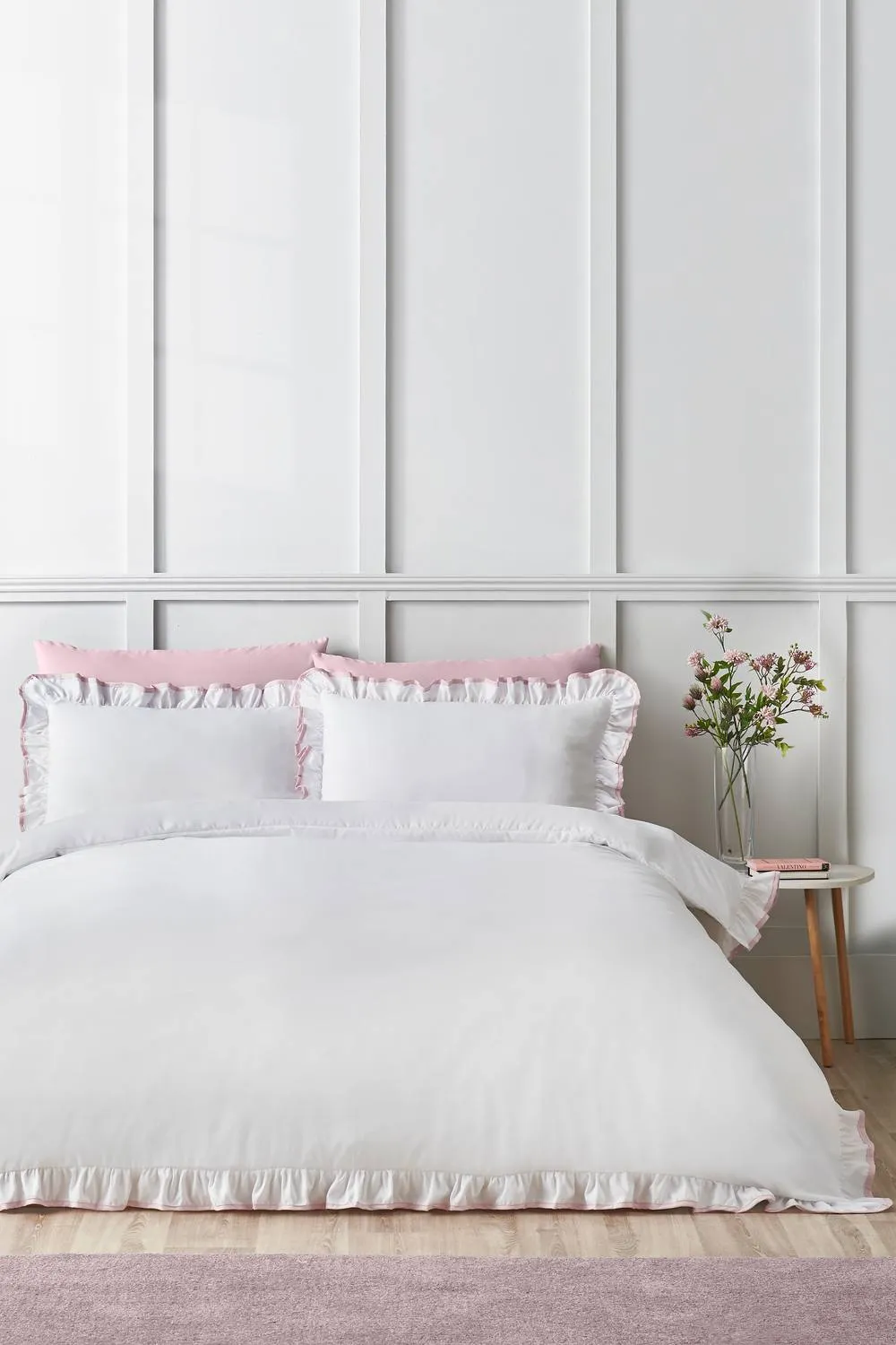 Catherine Lansfield 'So Soft Mono Frill' Duvet Cover Set in Pink 1