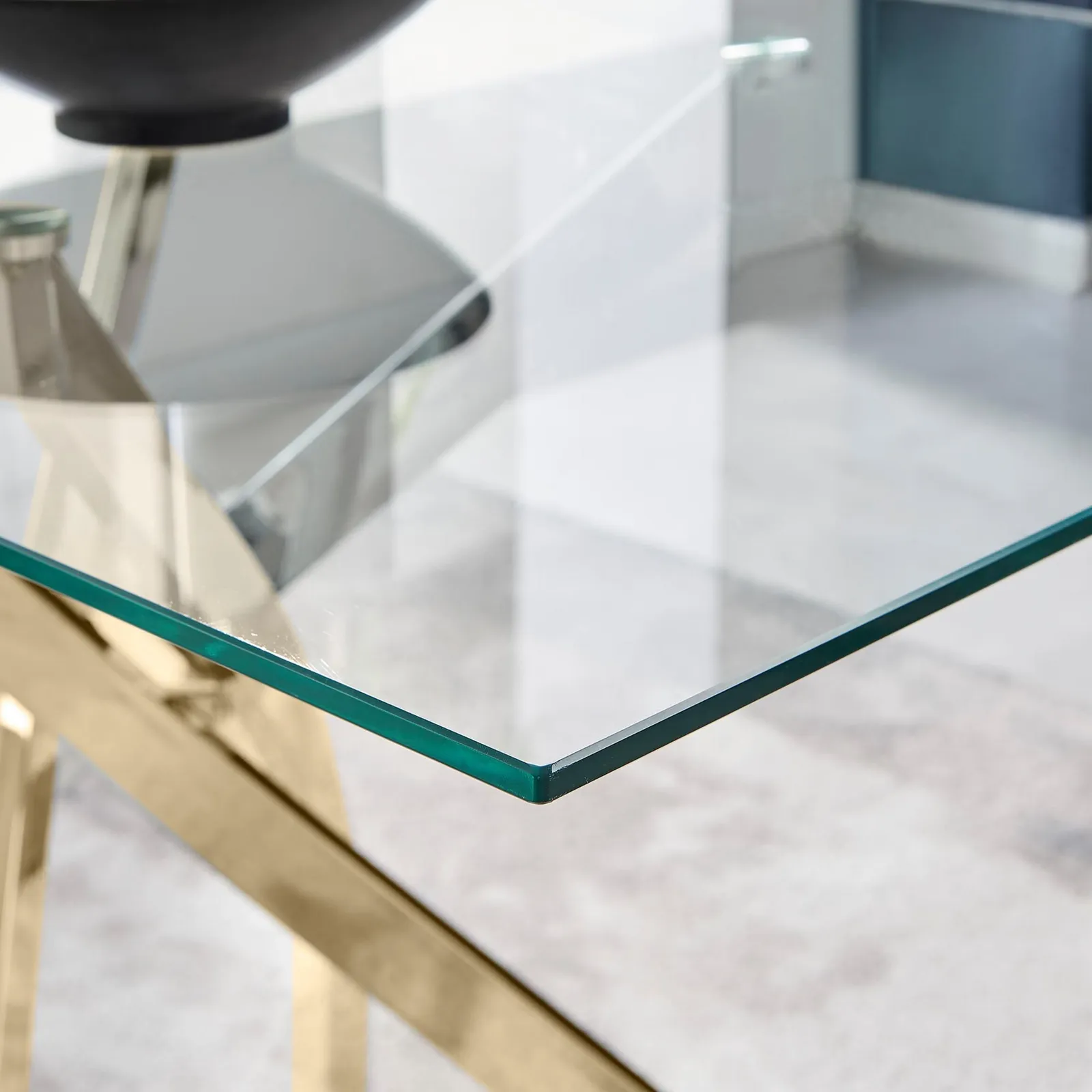 FurnitureboxUK Leonardo 120cm 4-Seater Glass & Chrome Metal Starburst Dining Table in Gold 3