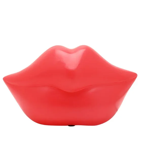 The Feel Good Club Red Lips USB Lamp 3