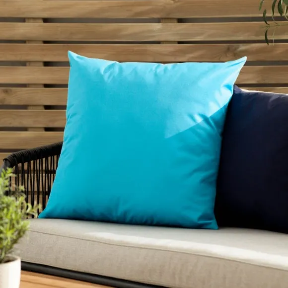 furn. Plain Outdoor Cushion 1