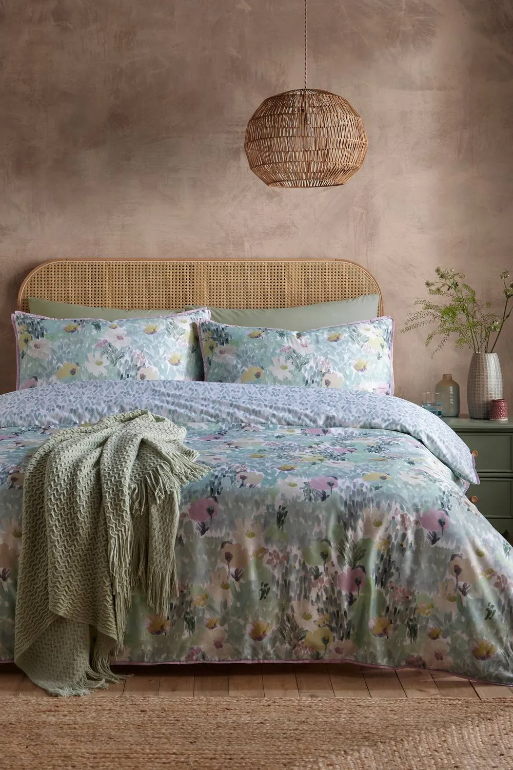 Appletree 'Abstract Floral' 100% Cotton Duvet Cover Set in Green 5
