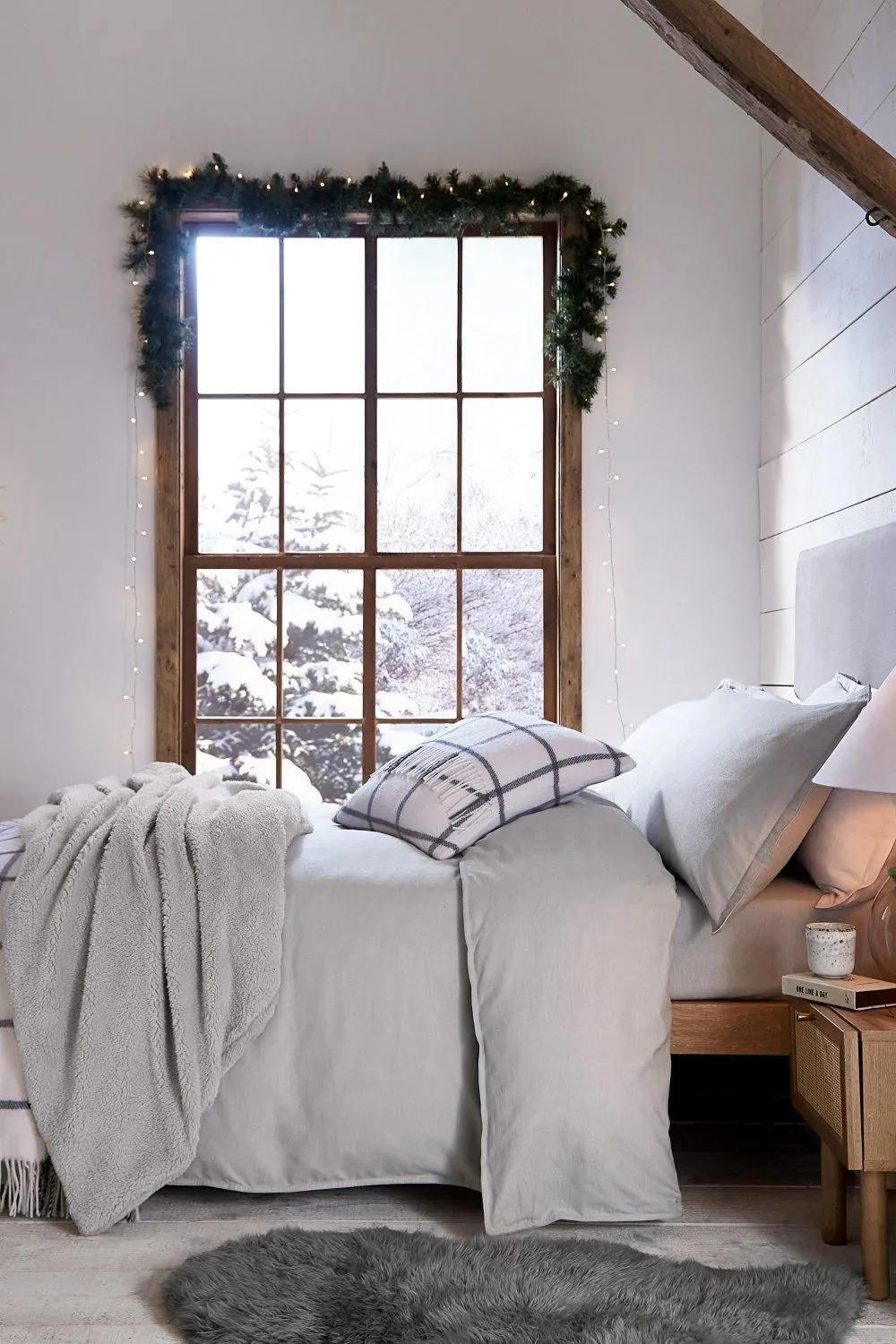 Murmur 'Laila' Brushed Cotton Oxford Pillowcase in Grey 3
