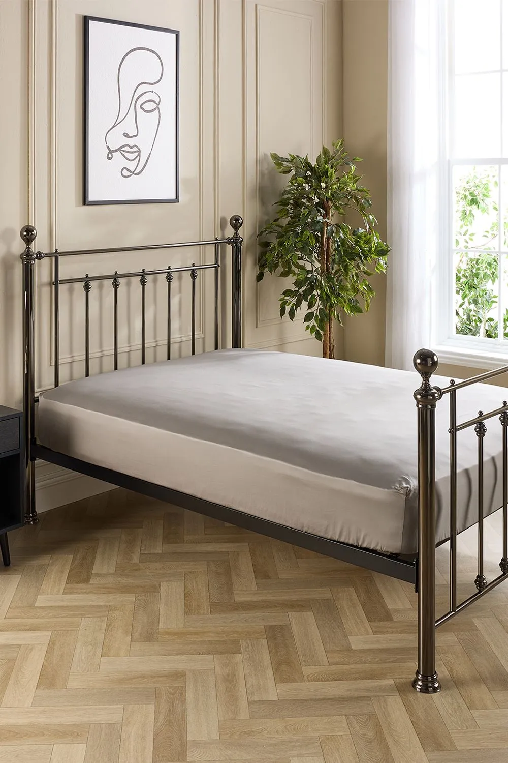 Hotel Pure Luxury 5 Star Fitted Sheet in Grey