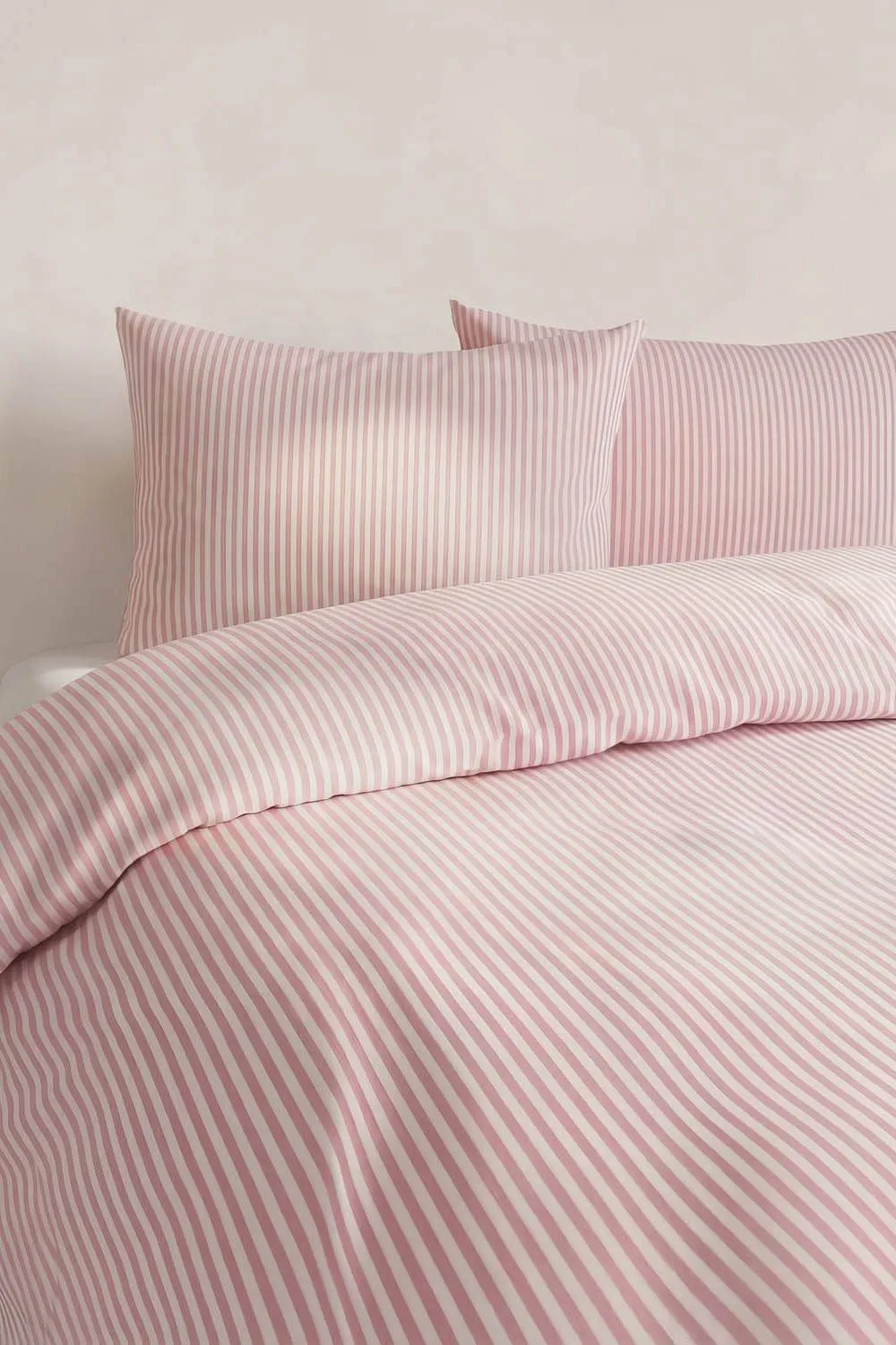 Martex Studio Edition Pinstripe Duvet Cover Set in Pink