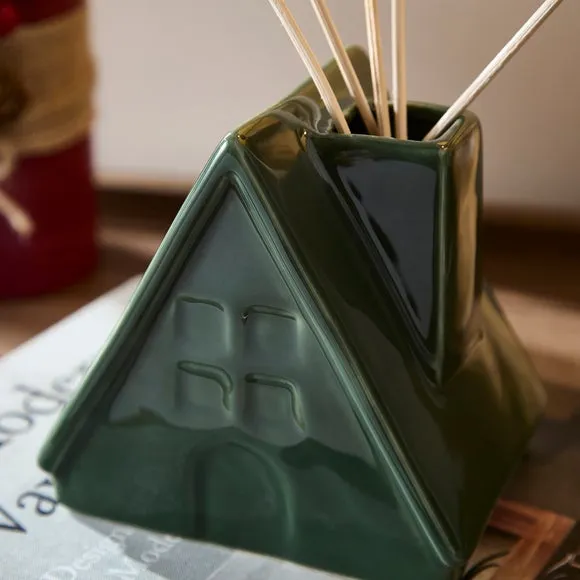 Winter Thyme Ceramic Hut Diffuser 2