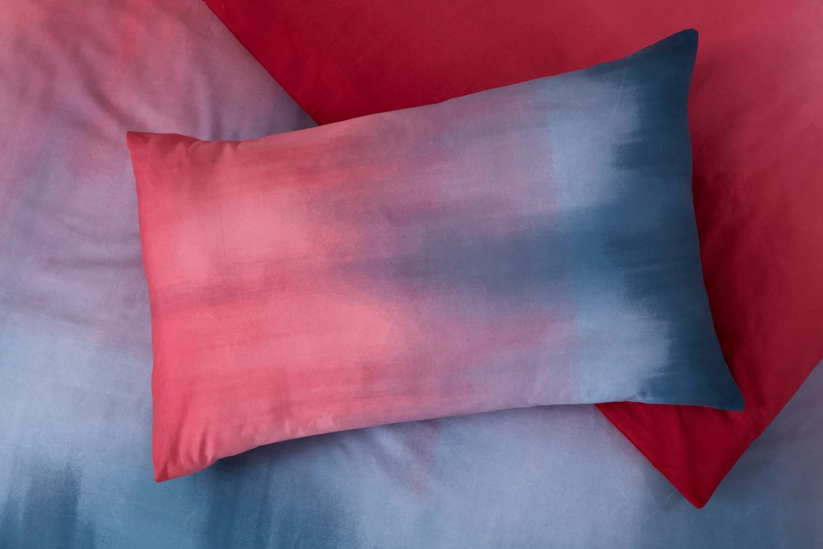 Rapport Home Ombre Polycotton Duvet Cover Set With Pillowcase in Red 2