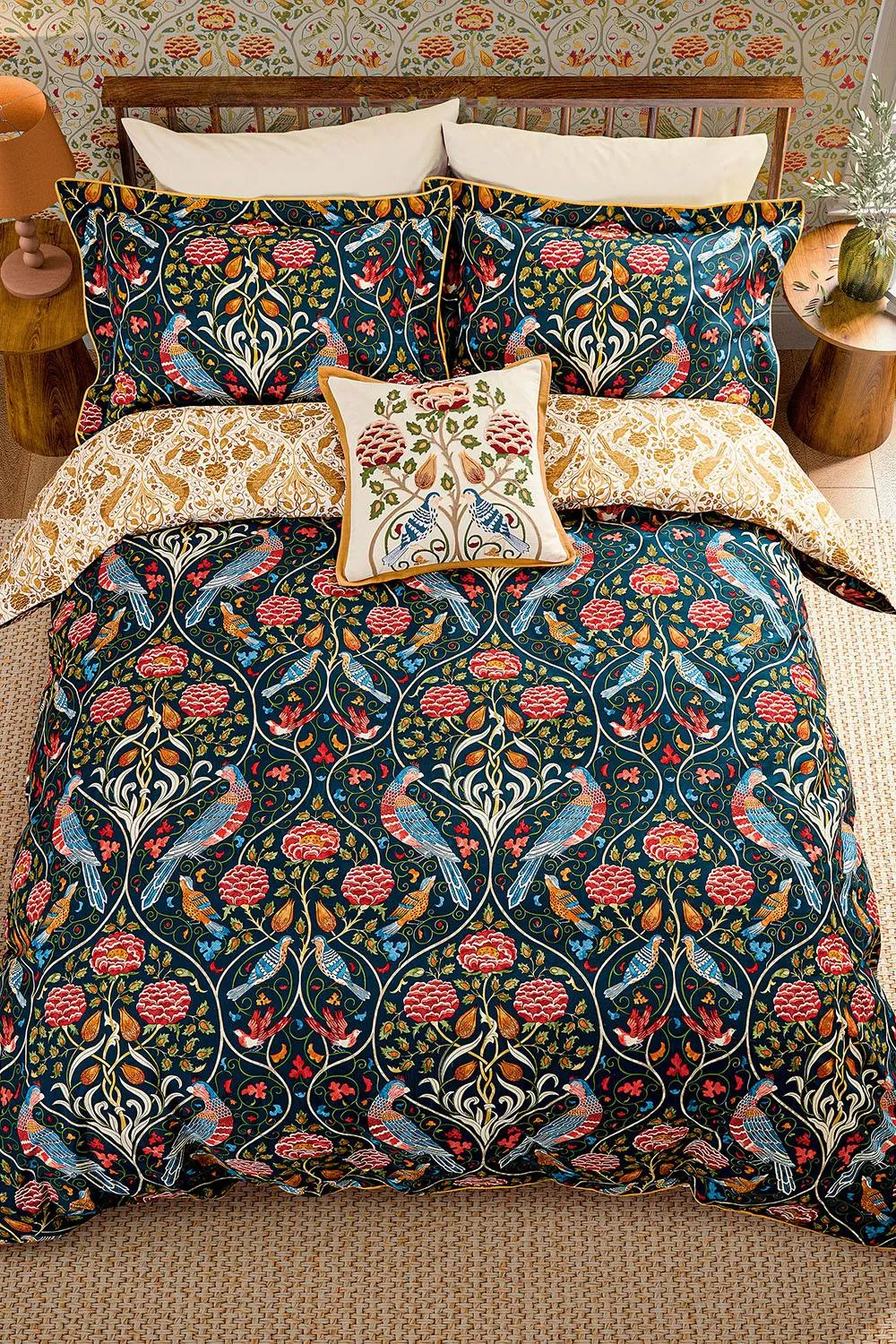 Morris & Co 'Seasons By May Indigo' Cotton Duvet Cover Set in Indigo