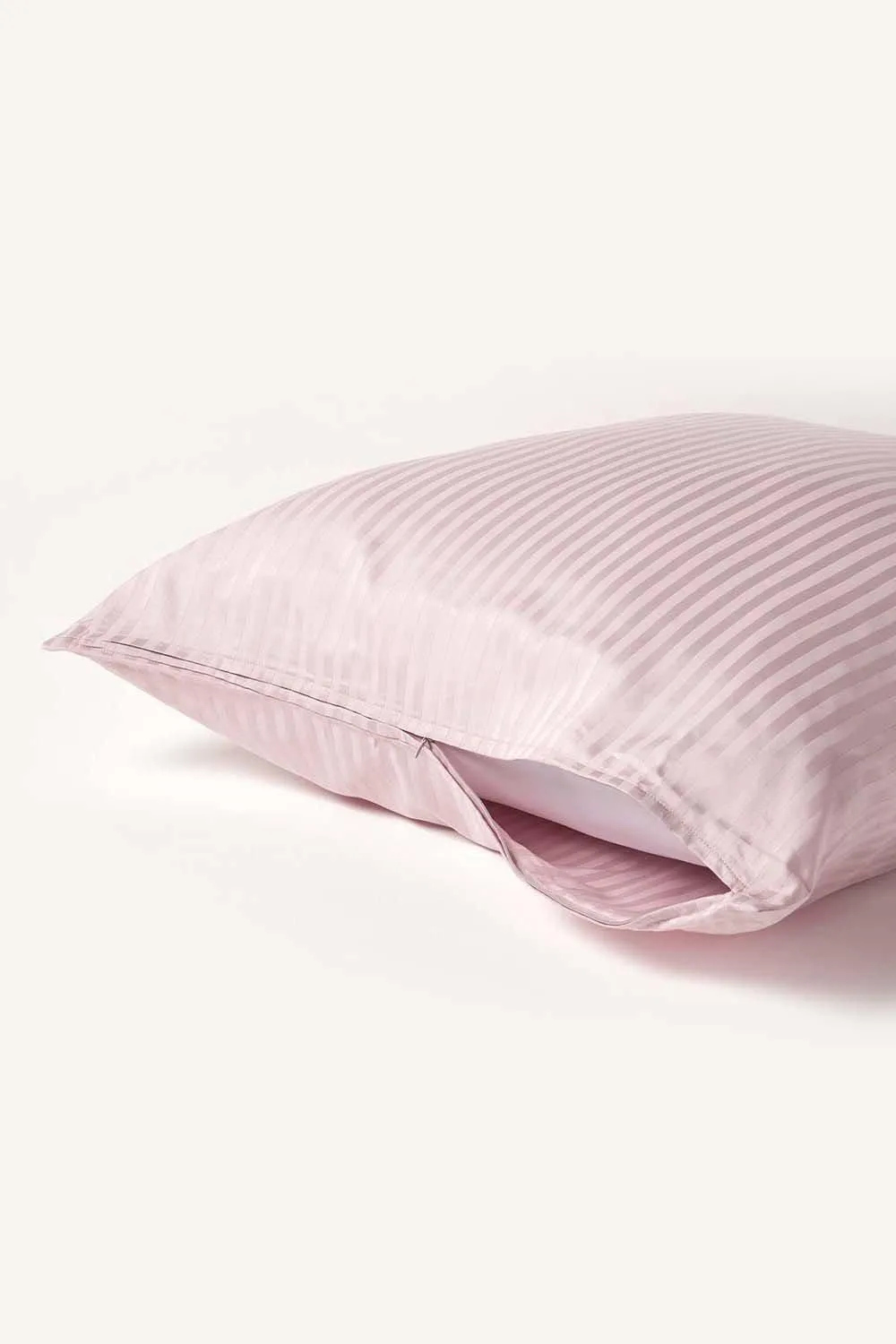 Homescapes Continental Egyptian Cotton Pillowcase 330 TC, 80 x 80 cm in Dusty Pink 3