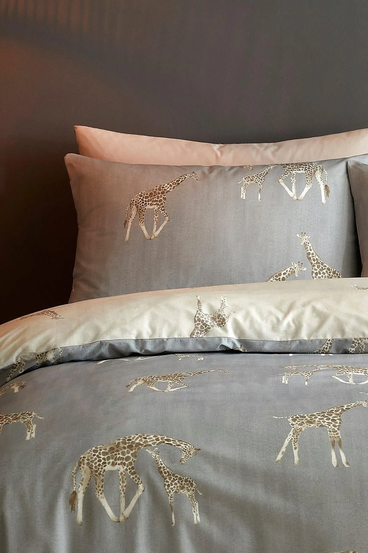 Fusion 'Milo Giraffe' Easy Care Reversible Duvet Cover Set in Grey 2