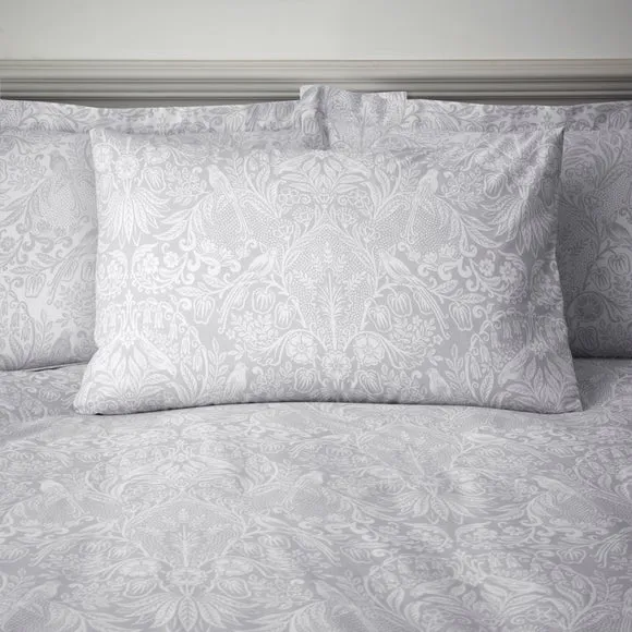 Emelie Duvet Cover and Pillowcase Set 3
