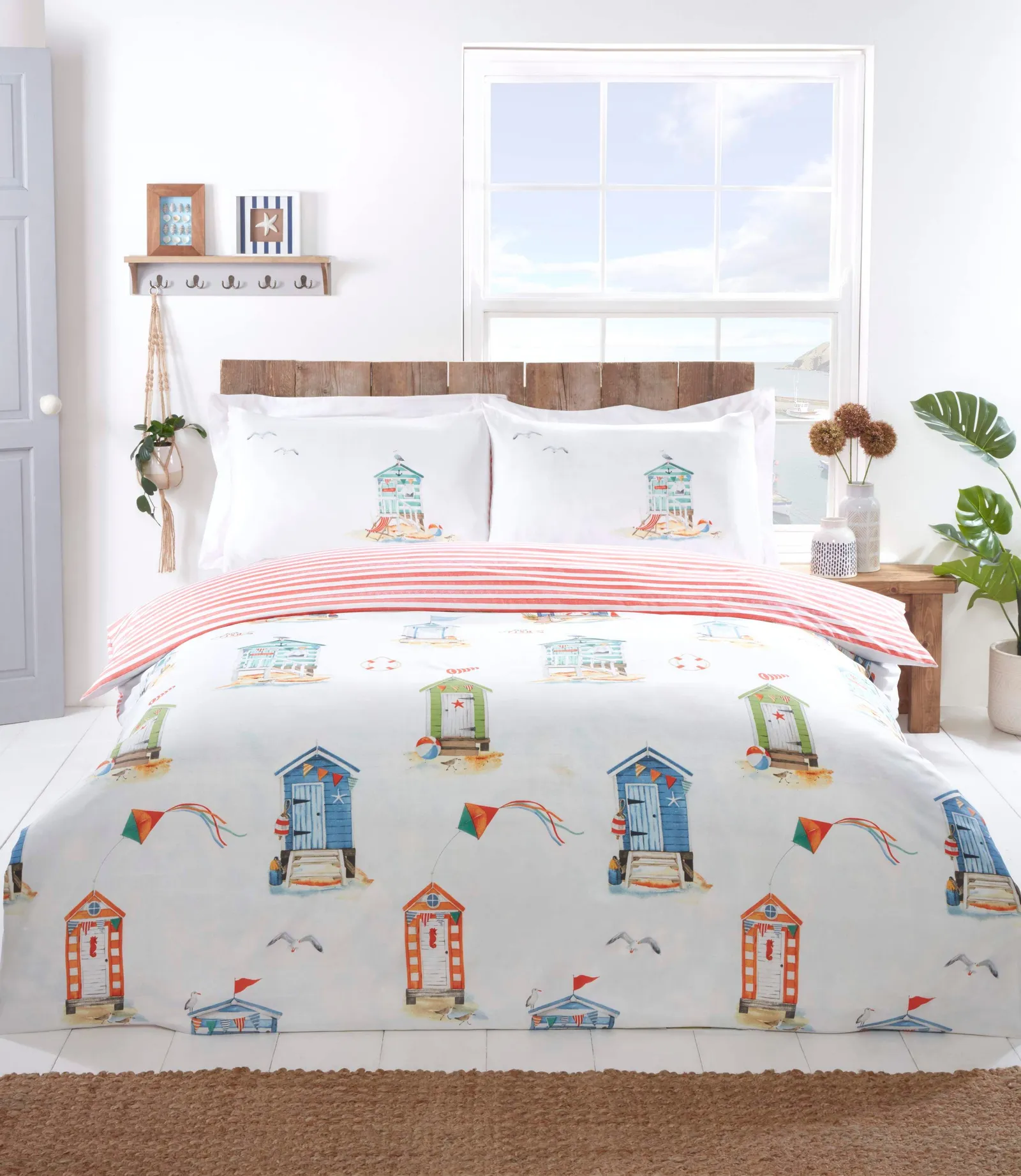 Rapport Home Padstow Polyester Duvet Cover Set with Pillowcase in White