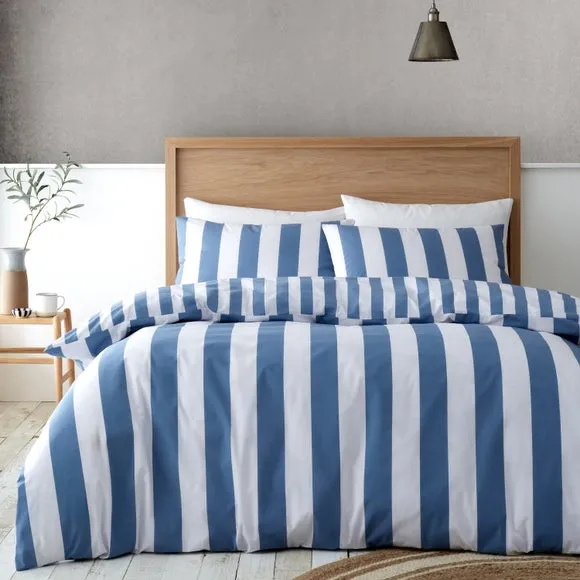 Catherine Lansfield Cove Stripe Duvet Cover and Pillowcase Set 1