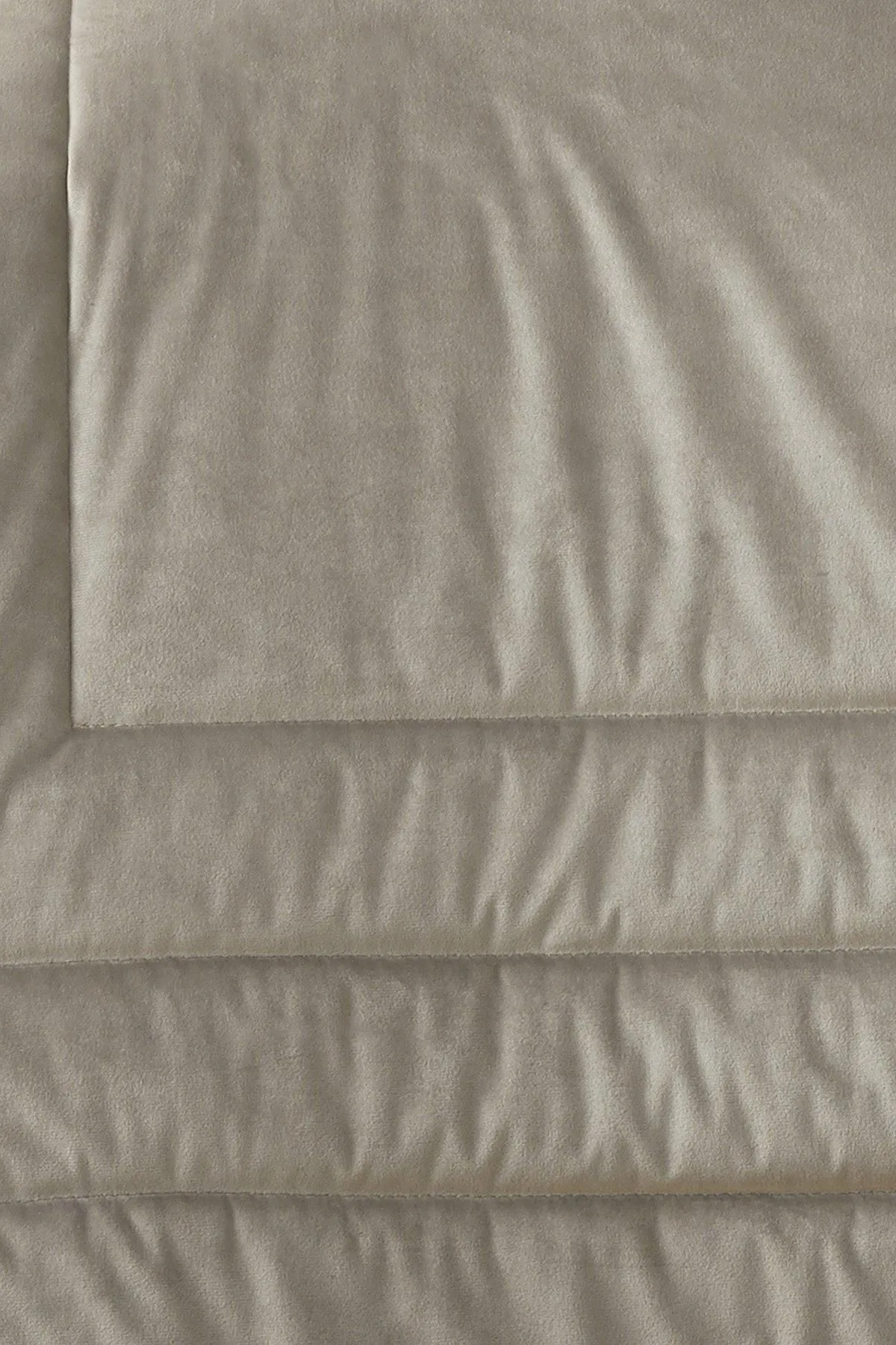Laurence Llewelyn-Bowen 'Chic' Luxury Soft Velvet Frame Stitched Warm & Cosy Bedspread in Light Grey 3