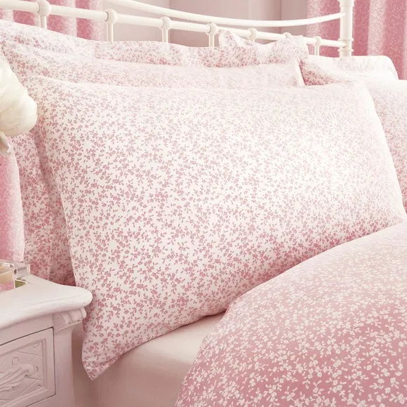 Annie Pink Reversible Duvet Cover and Pillowcase Set 2