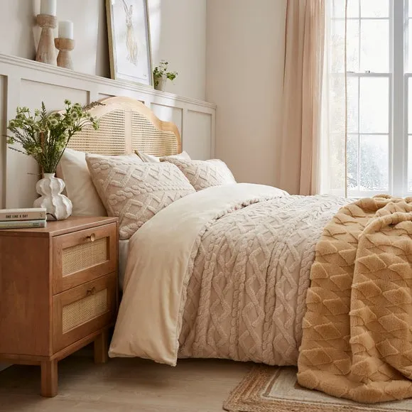 Cable Fleece Duvet Cover and Pillowcase Set 5