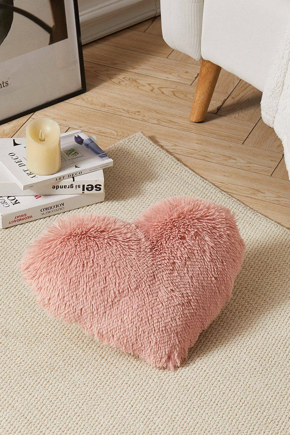 H&O Direct 40*50cm Heart Shaped Long Plush Throw Pillow Cover in Pink