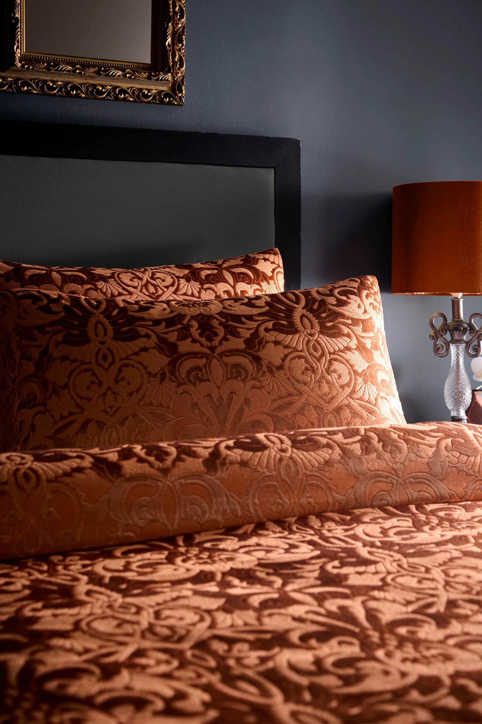 Laurence Llewelyn-Bowen 'Firenza' Damask Velvet Duvet Cover Set in Red 2