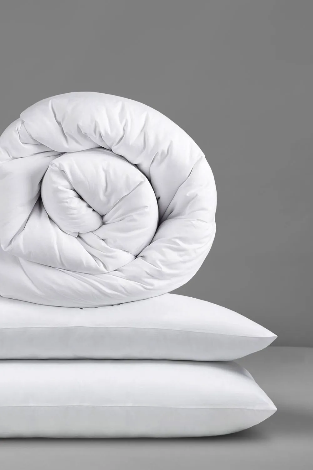Slumberdown Made For You Two Duvet 4.5/10.5 Tog Duvet With 2 Pillows in White