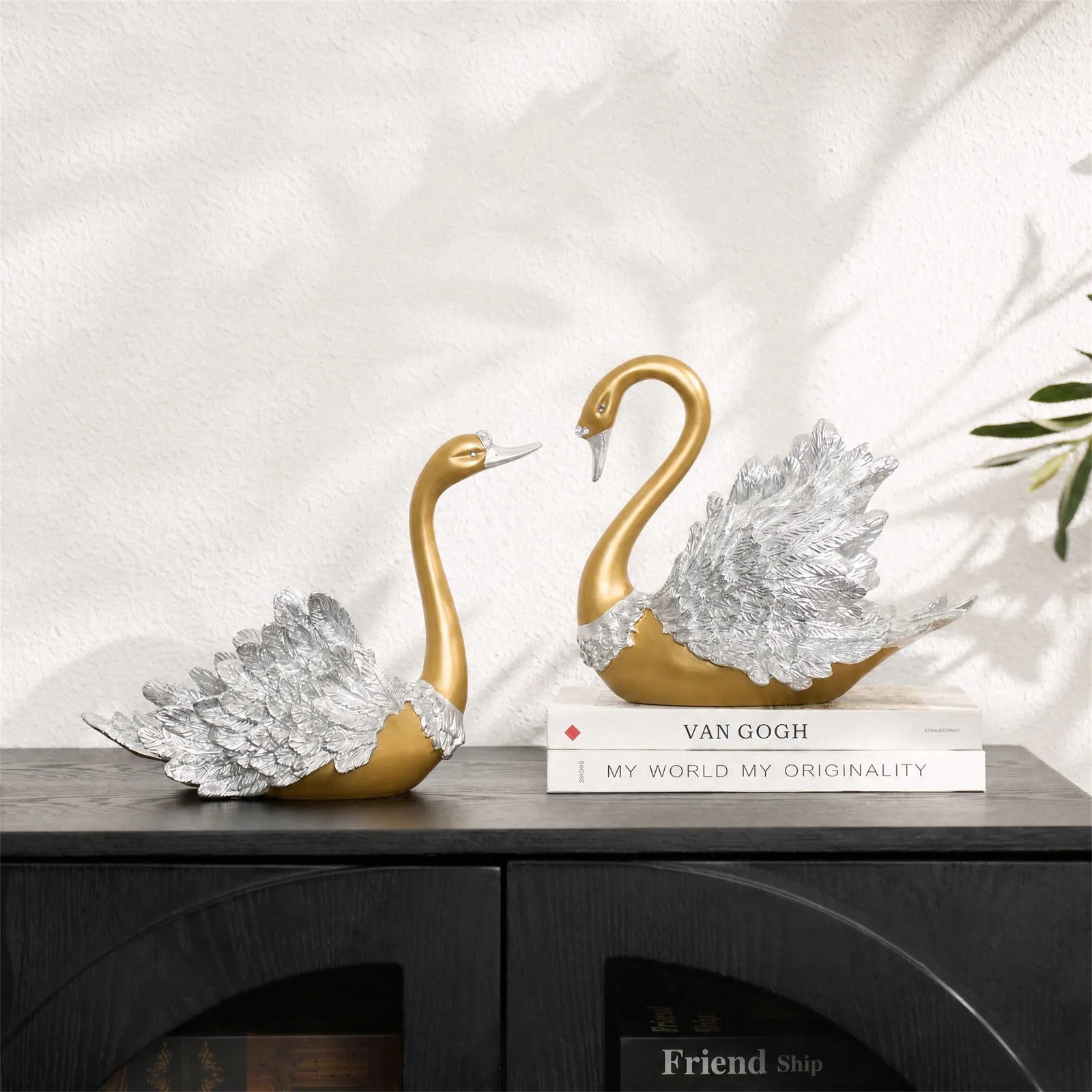 2-Piece Resin Swan Figurines – Elegant Gold Swan Decorative Storage Set
