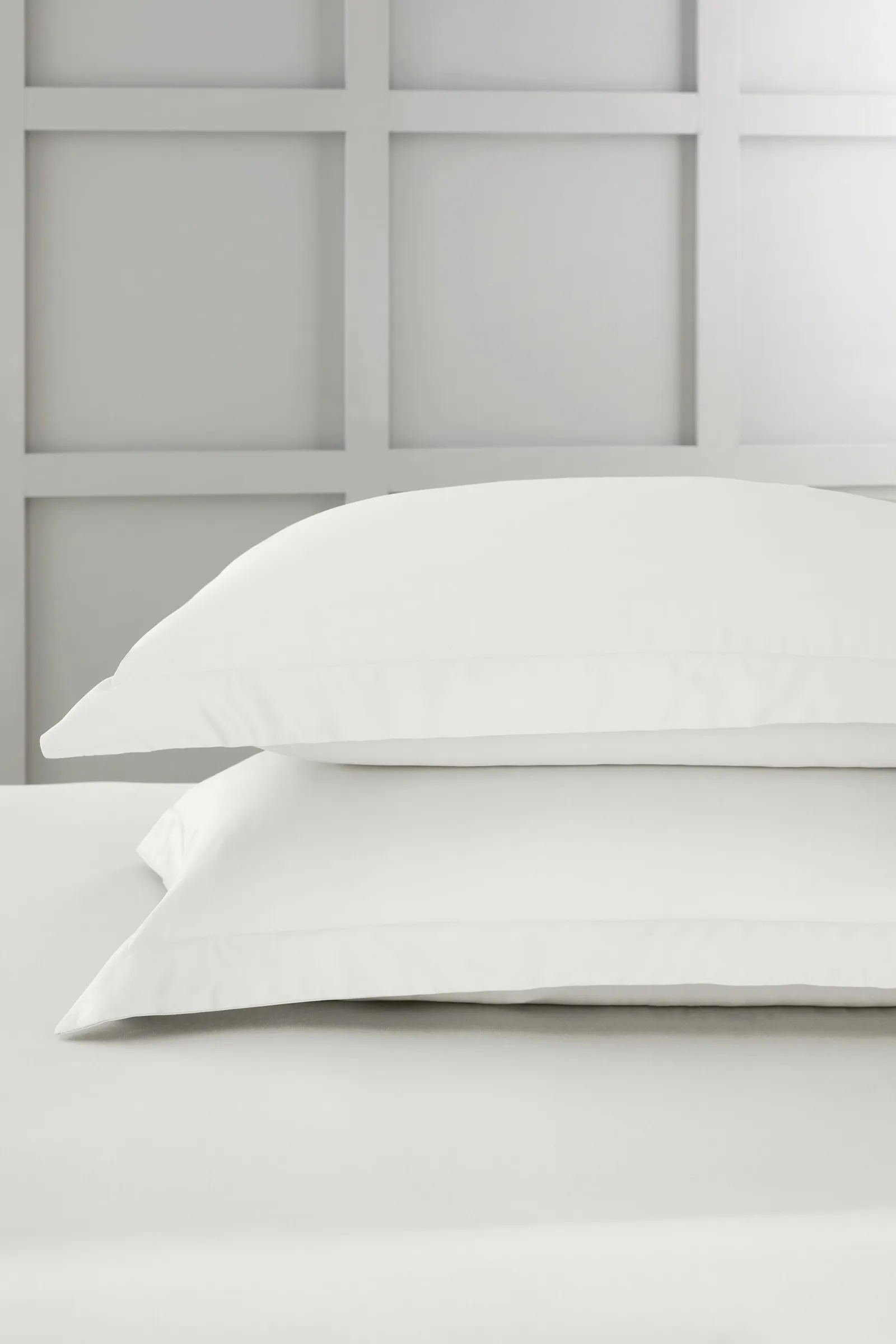 Bianca '400 Thread Count Cotton Sateen' Oxford Pillowcase Pair in Ivory 1