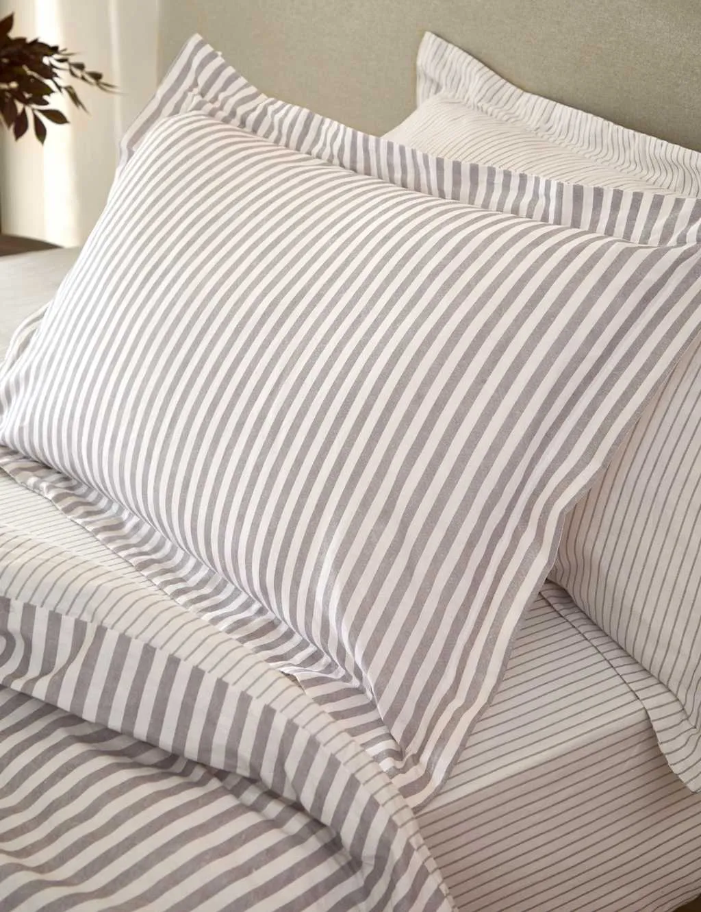 YARD 2 Pack Pure Cotton Hebden Stripe Pillowcases Purple Mix