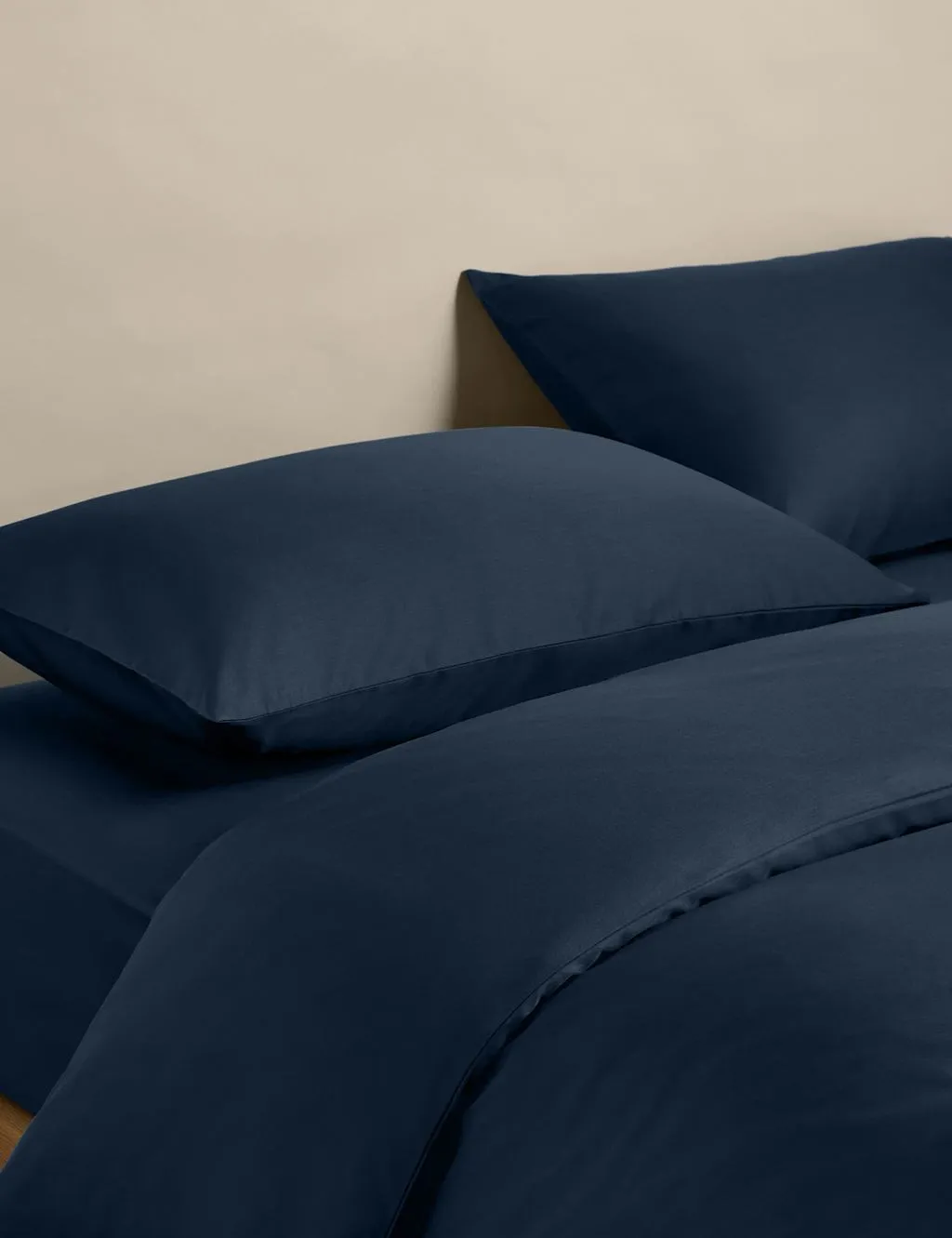 M&S Egyptian Cotton 400 Thread Count Silky Bedding Set Navy