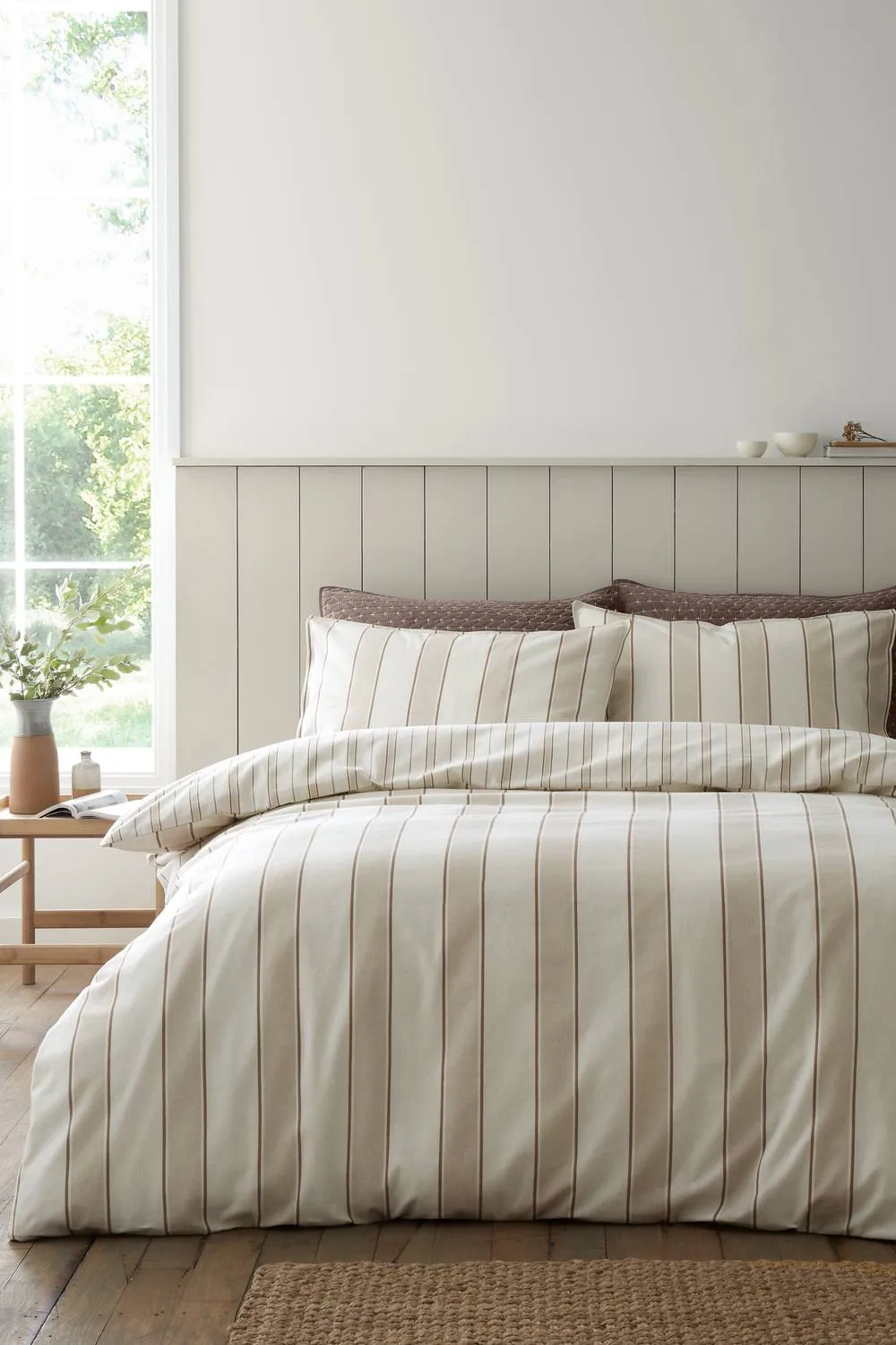 Bianca 'Brushed Regal Stripe' Cotton Reversible Duvet Cover Set in Natural 1