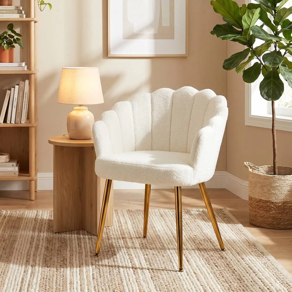HOMCOM Petal-Back Lounge Chair with Faux Lamb's Wool & Metal Legs, Cream
