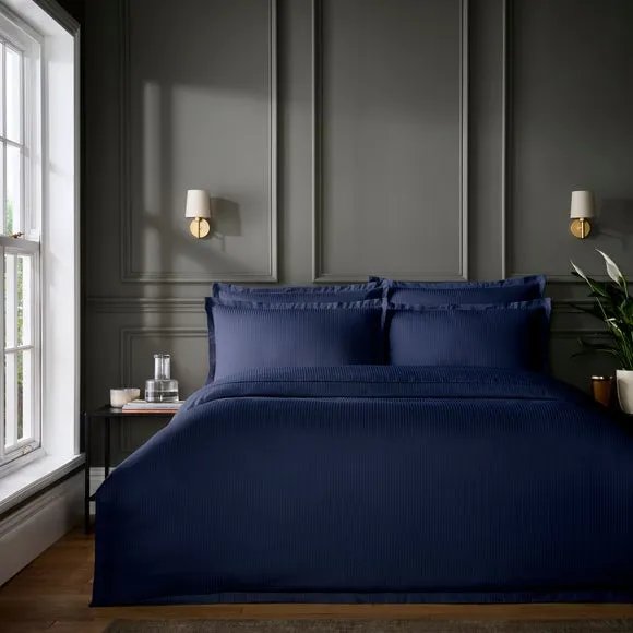 Hotel Cotton Stripe 400 Thread Count Duvet Cover & Pillowcase Set 1
