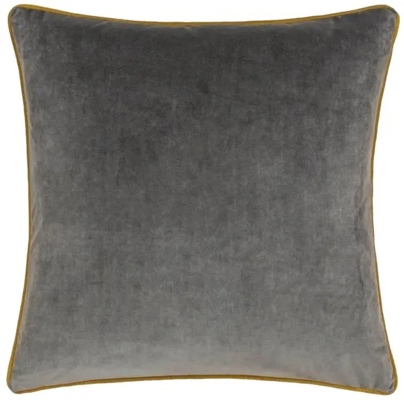 Furn. Square Cushion 2