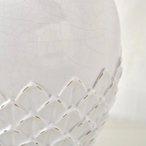 Willow White Leaf Detail Stoneware Vase 3